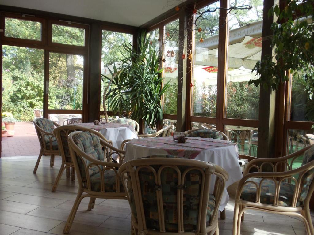 Hotel Weiss Angermunde Extérieur photo