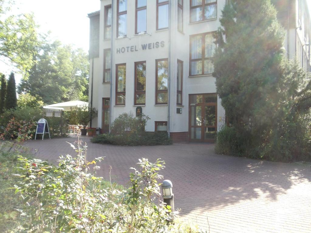 Hotel Weiss Angermunde Extérieur photo